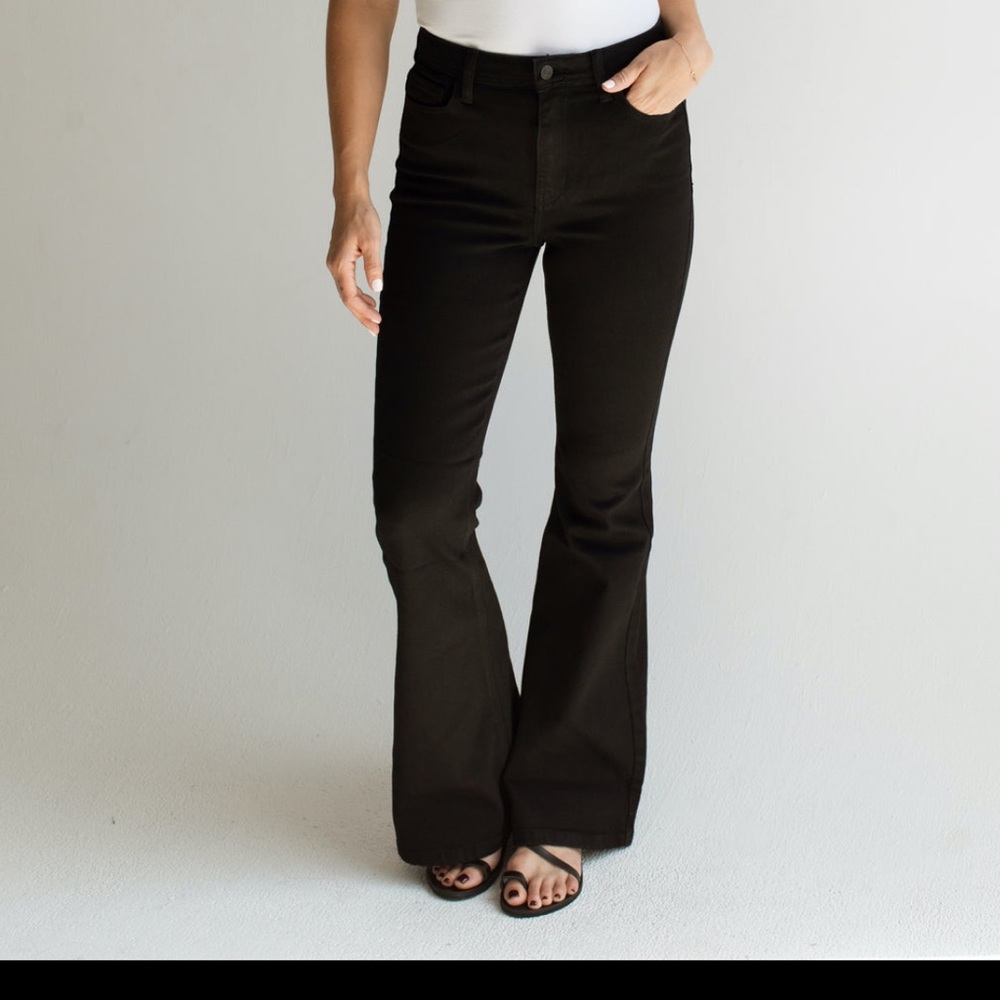 Carly jean Los Angeles Austin jeans